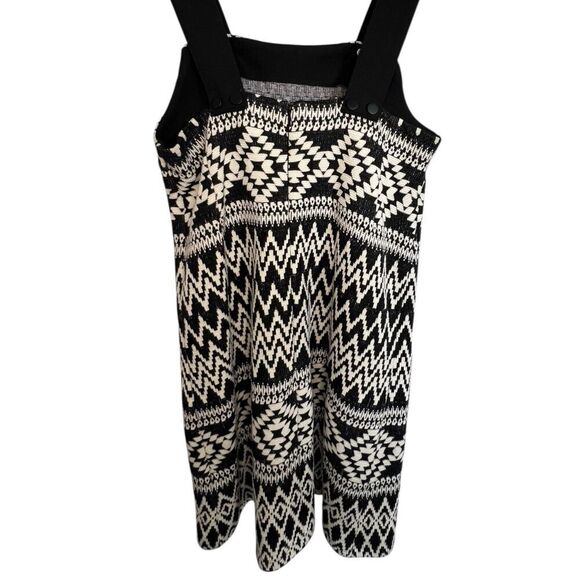 TopShop Black And White Knit Boho Stretchy Tank Style Dress With Pockets - Picture 5 of 6